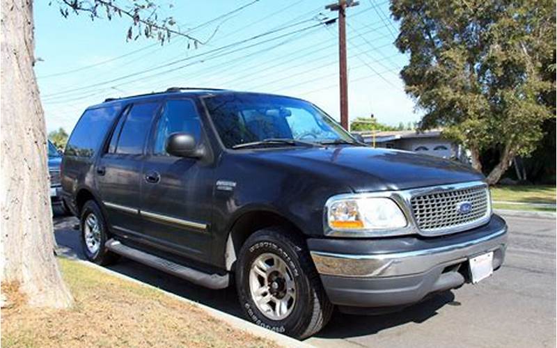 Ford Expedition Eddie Bauer 2001 Towing Capacity