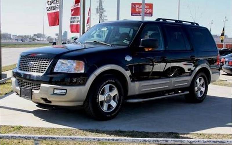 Ford Expedition King Ranch 2005 Features