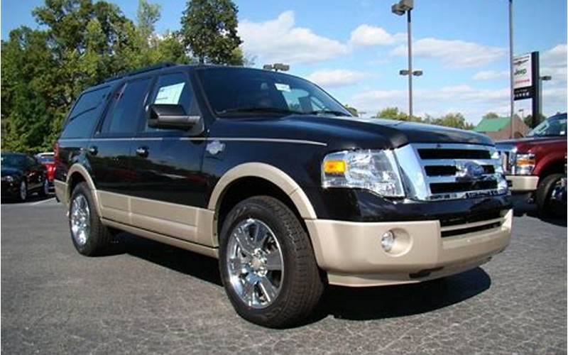 Ford Expedition King Ranch 2010 Safety Features