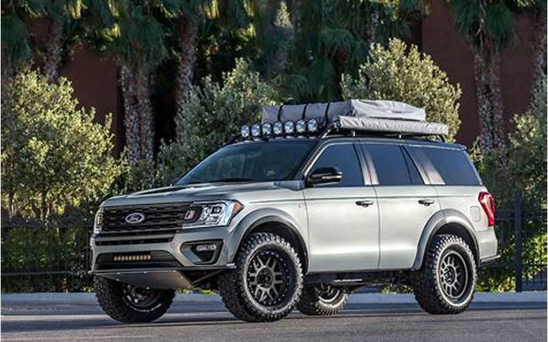 Ford Expedition Max Off-Road