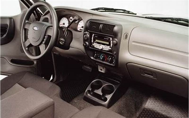 Ford Ranger 2004 Interior