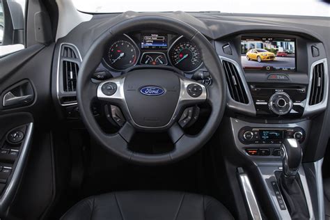 Ford Focus SEL Hatchback Innenraum