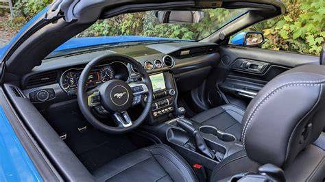 Ford Mustang Convertible Interior