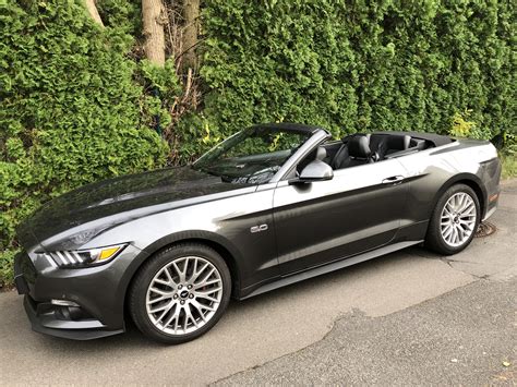 Ford Mustang Convertible Top Up