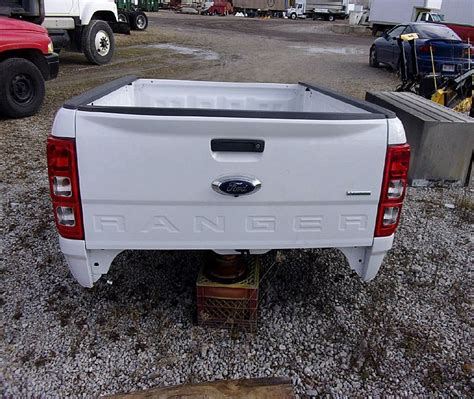 A Ford Ranger with a standard bed, highlighting Ford Ranger bed lengths