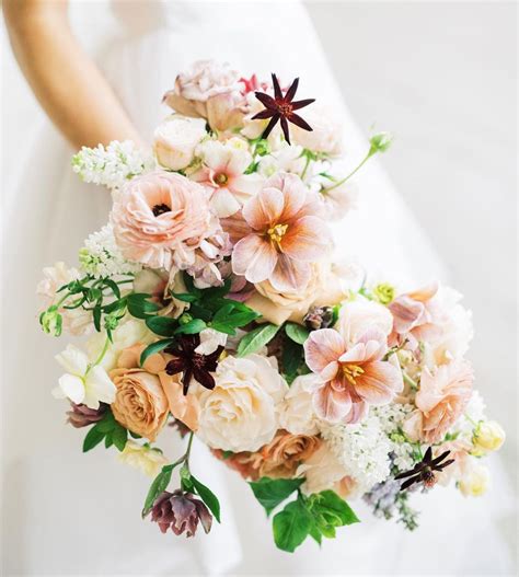 Unveiling the Artistry of Form Definition in Floral Design: Adding Dimension and Depth to Your Floral Arrangements