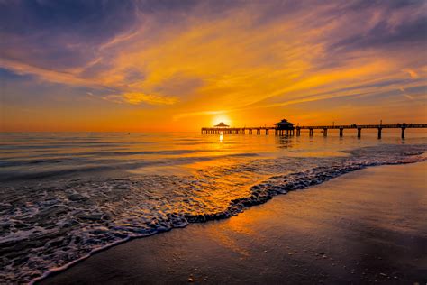 Fort Myers playa y atardecer