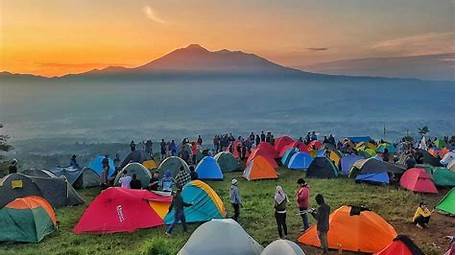 Foto Camping di Gunung
