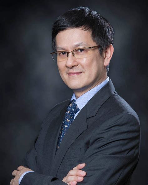 Dr. Robert Ng