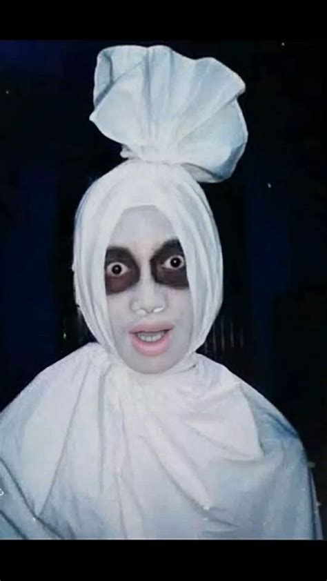 Foto Pocong Ganteng