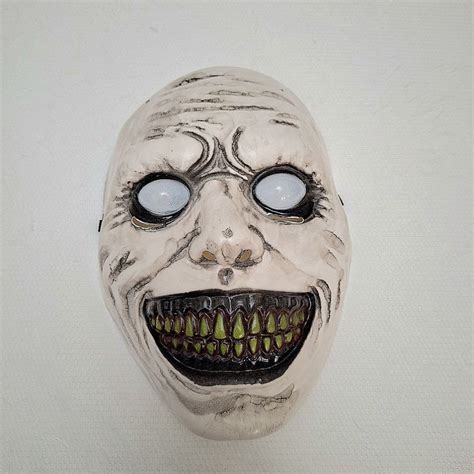 Foto Topeng Pocong