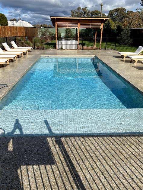 Four Seasons Pools & Spas