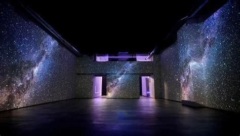 Foyer event space projection capabilities
