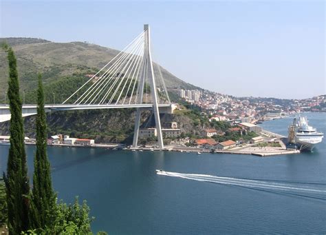 Franjo Tuđman Bridge
