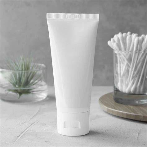 Download Free Cosmetic Tube w/ Box Mockup PSD Generator
