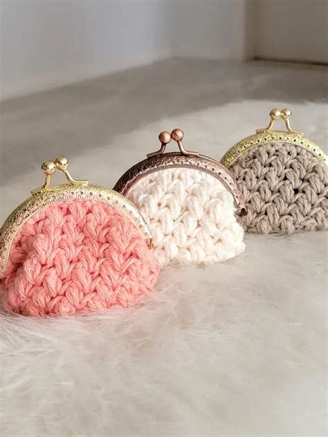 Free Crochet Coin Purse Pattern
