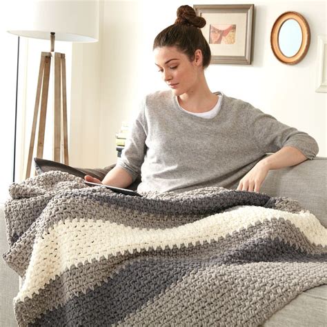 Free Crochet Patterns For Bernat Blanket Yarn