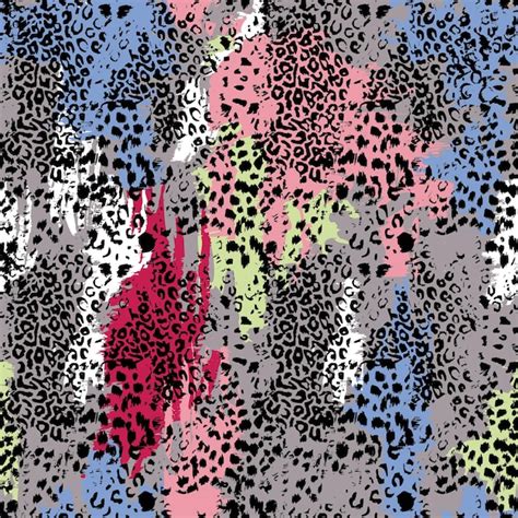 Download Free Seamless abstract pattern of animal elements Images