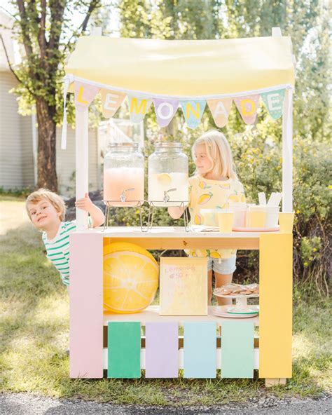 Download Free Summer Lemonade Stand | Applique Embroidery Cut Files