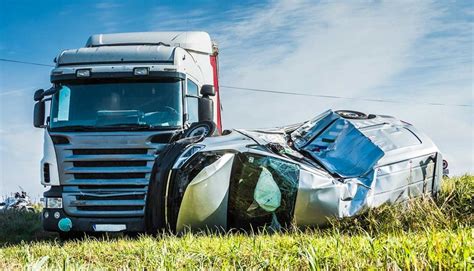 Frequently Asked Questions (FAQ) semi truck accident attorney