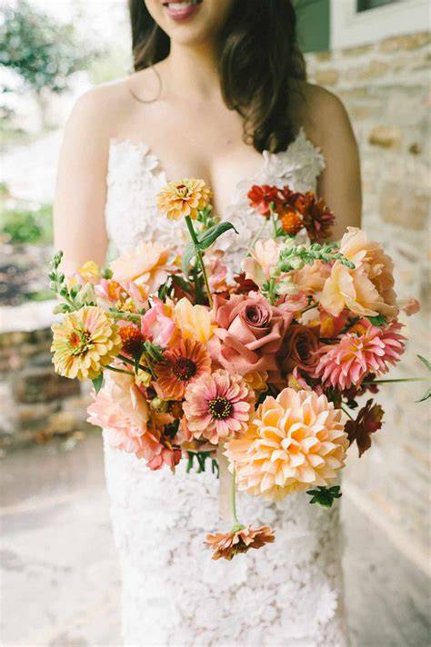 Frequently Asked Questions About Fall Wedding Flowers