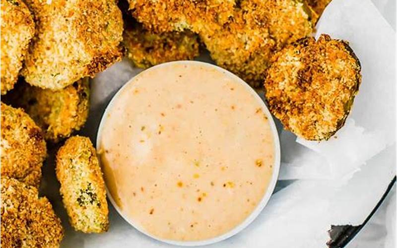 Fried Pickles With Sauce