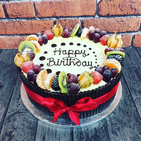 Top 10 Fruit Cake Decorations for a Festive Treat