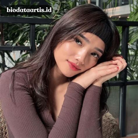 Fuji Biodata