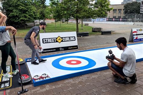 Fun Street Curling