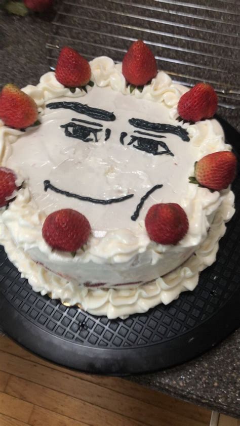 Funny Cake Face Meme