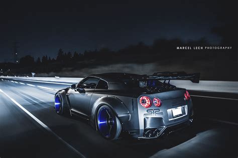 GTR R35 at Night