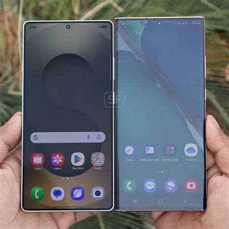 Galaxy Note 20 and Note 20 Ultra display