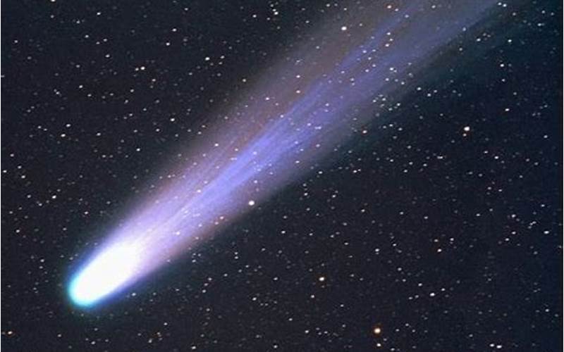 Gambar Karakteristik Komet