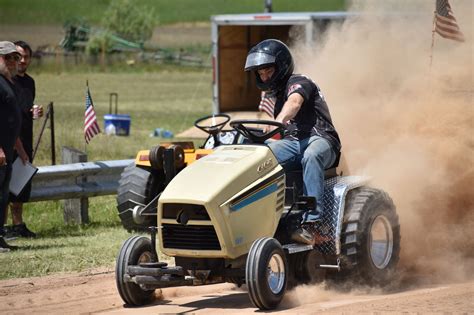 Garden Tractor Pulling