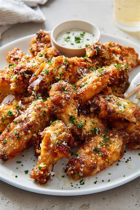 Crispy Garlic Parmesan Chicken Wings Recipe