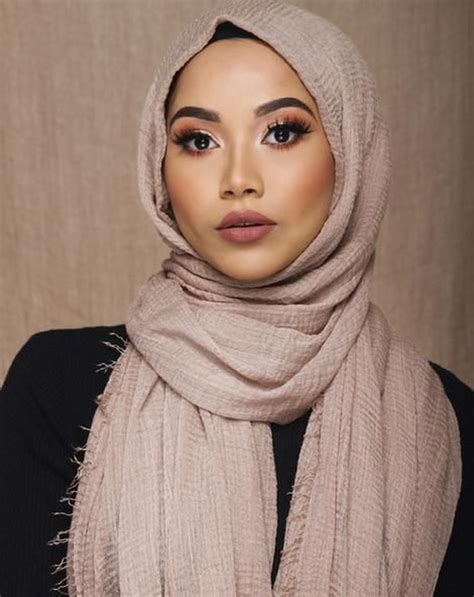 Gaya Hijab Crinkle untuk Keagamaan