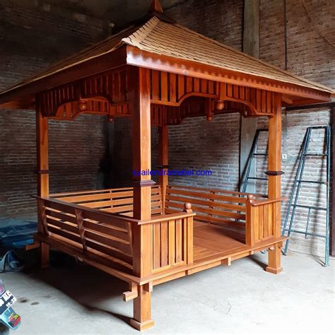 Gazebo Kayu Berkualitas untuk Taman Mewah Anda