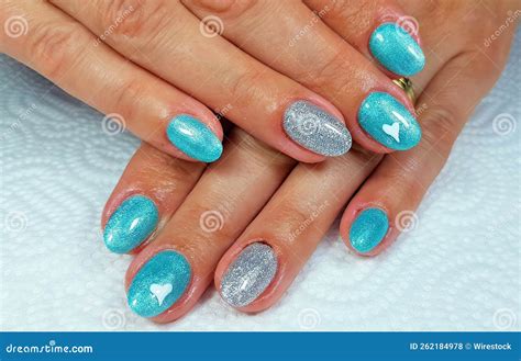 Gel Nails Painted Professional