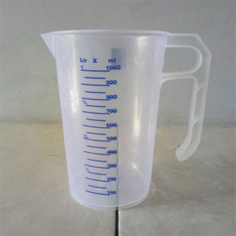 Gelas Pengukur Air Mudah Digunakan