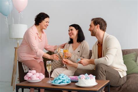 Feiern Sie eine unvergessliche Gender-Enthüllungsparty mit diesen kreativen Ideen