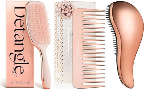 Gentle Detangling for Wet Curls