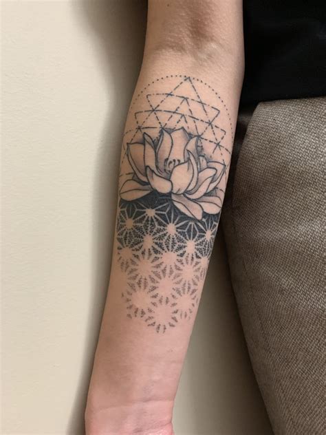 Geometric Flower Tattoo Geometric flower tattoo, Tattoos