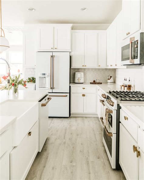 99+ Paint My Kitchen White Ideas for Kitchen Layouts Check