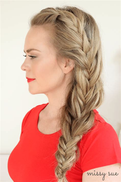 Get the Look: How to Make a Mermaid Braid with a Fishtail Plait