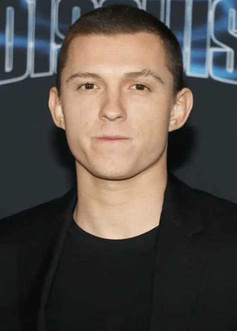 Getting the Tom Holland Textured Crop