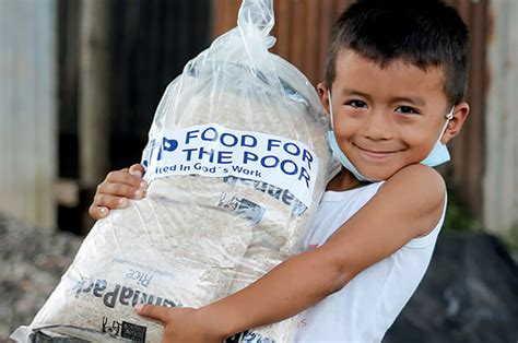 Gift Catalogs Help Poor Families Grow Food
