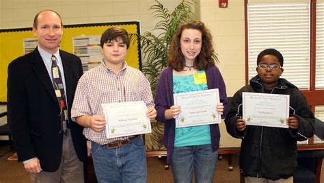 Giorgianni captures spelling bee top prize