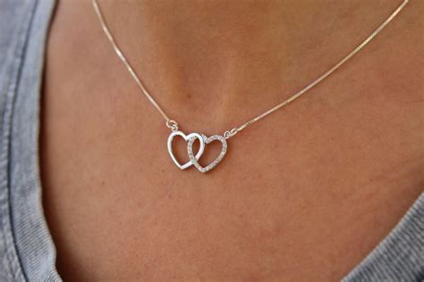 Girls: We Love Jewelry! 