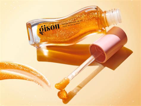 Decoding the Formula: Key Ingredients in Gisou Lip Oil