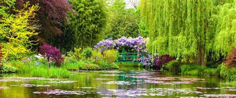 Giverny & Versailles Tour: Is the Comfort Car Trip Worth It?